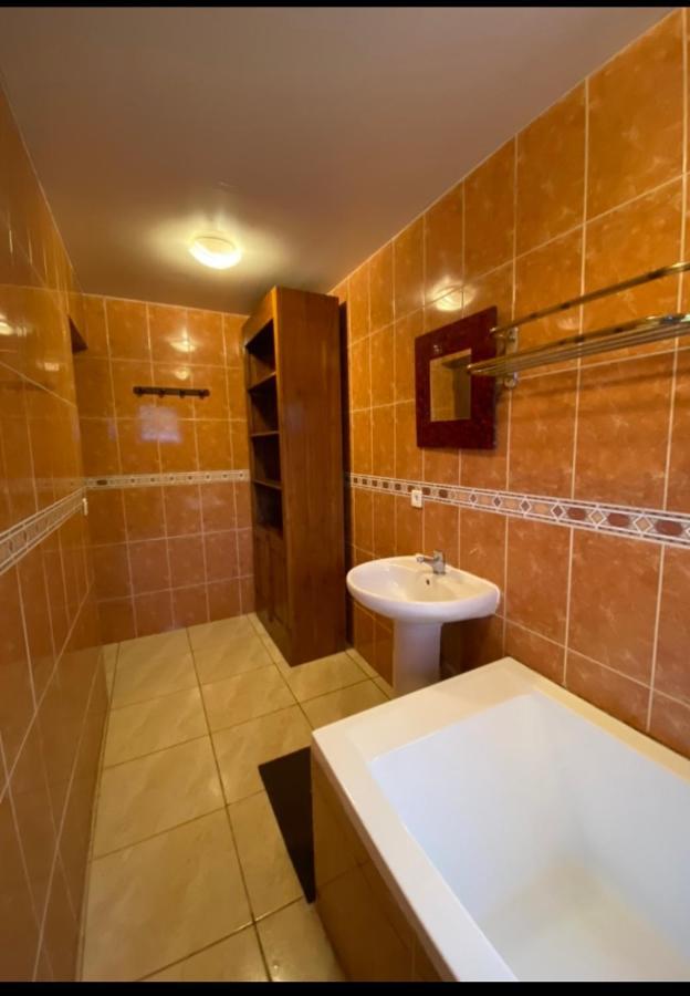 Chez Taua Maison Isolee Pas De Wifi Ni Bus Opoa Экстерьер фото