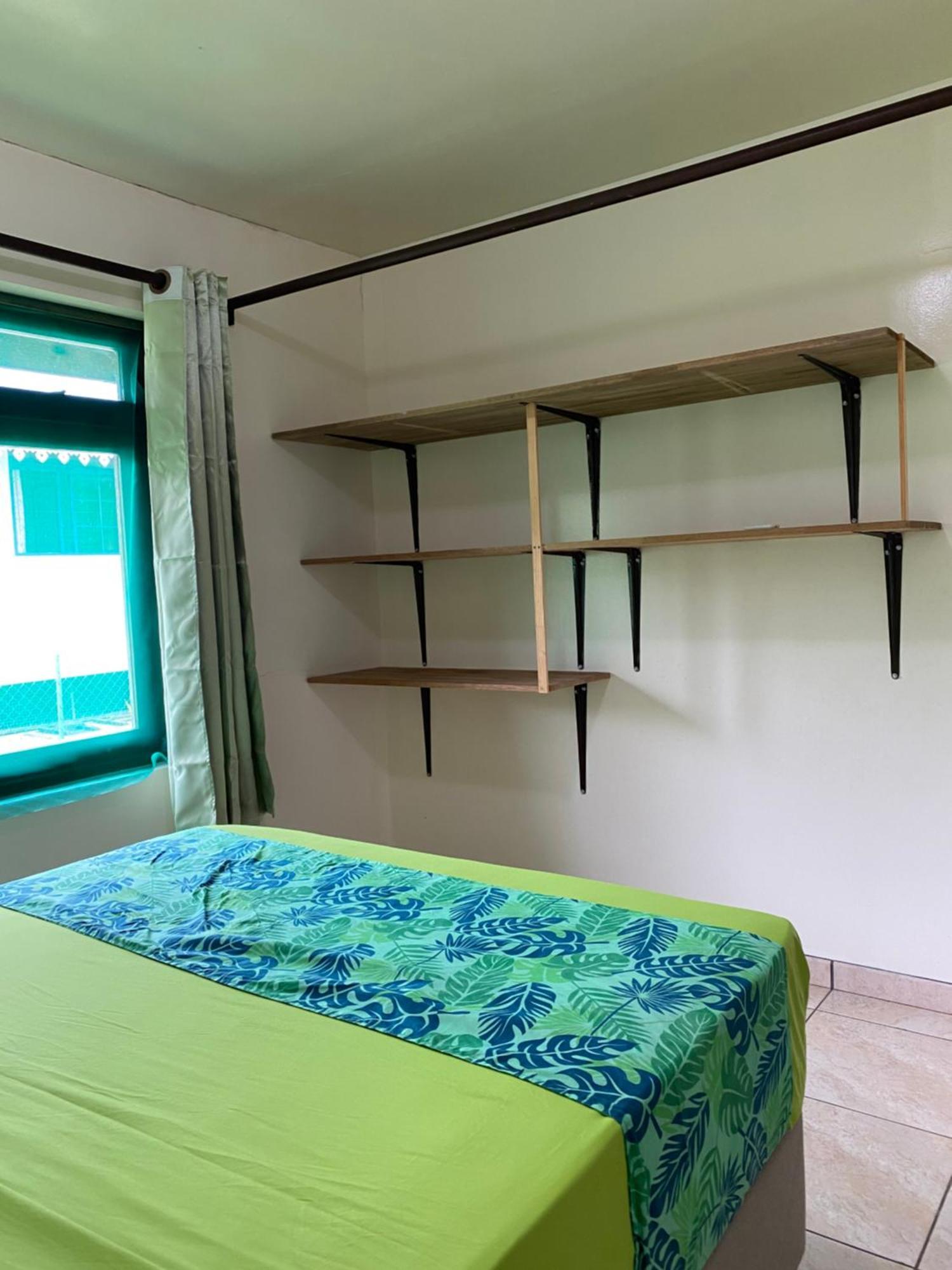 Chez Taua Maison Isolee Pas De Wifi Ni Bus Opoa Экстерьер фото